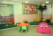 Resource Library, where audio-visual materials and toys are available for parents borrowing, is a place for parents to share with each other.